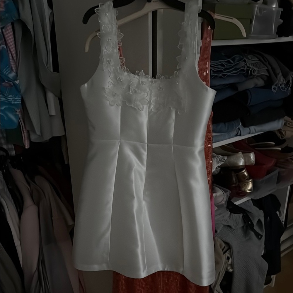 Elliatt White Floral Mini Dress - Picture 4 of 4